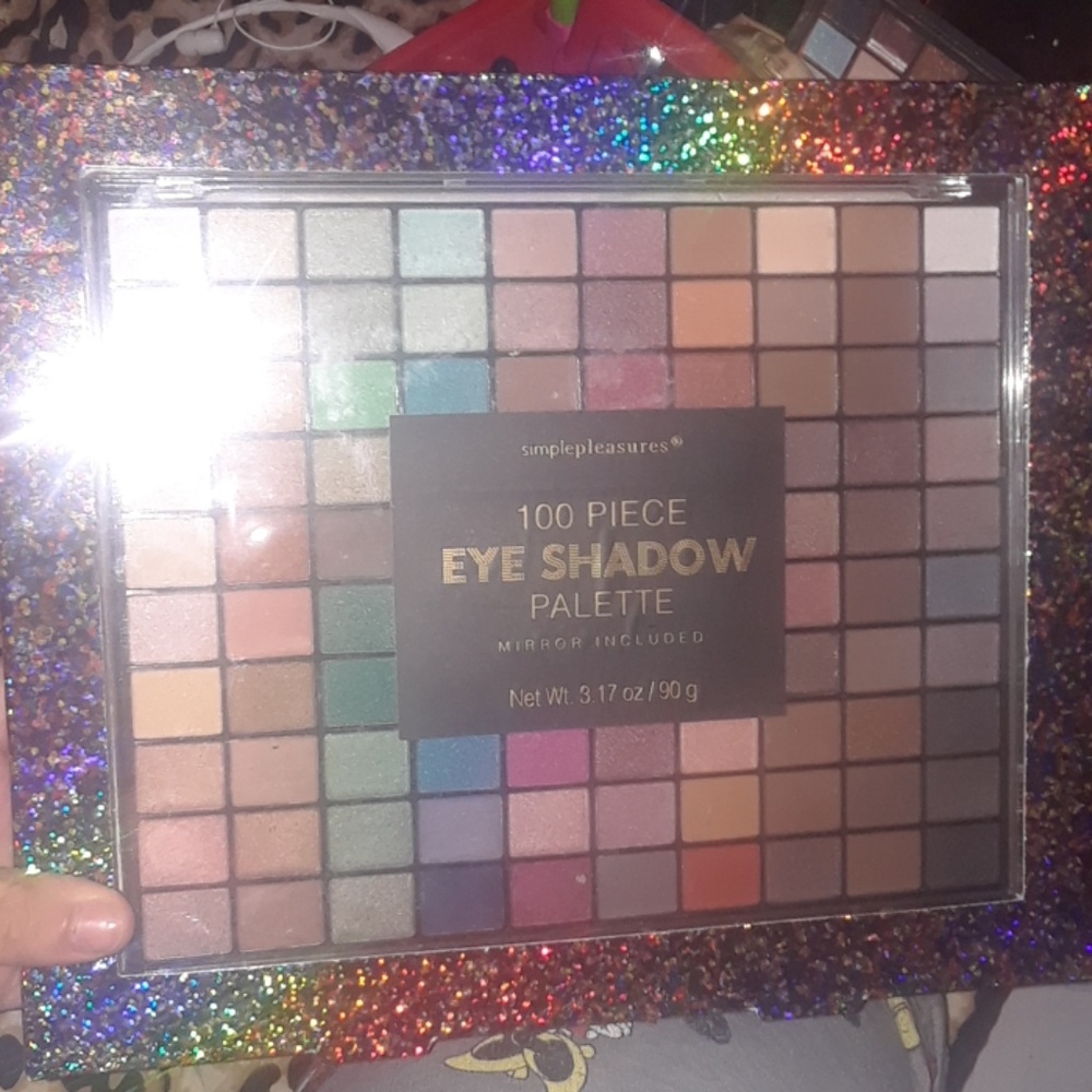 100 piece eye shadow palette